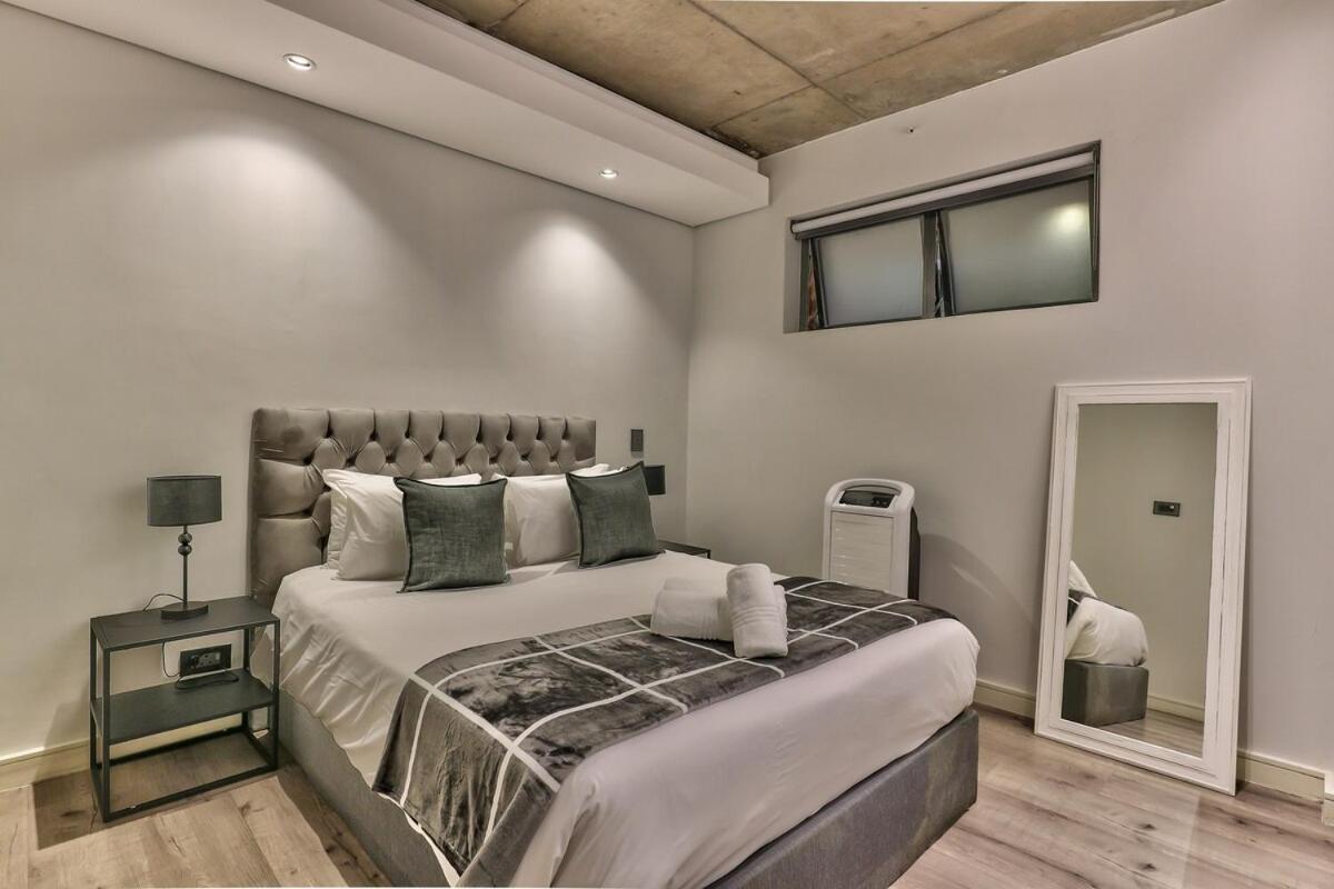 The Signature * Cape Town